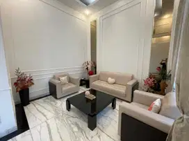 DIJUAL RUMAH DI ARTHA GADING 4 LANTAI MEWAH (DJ)