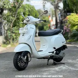 DIJUAL CEPAT VESPA LX 125 IGET LED TH 2024 KM SUPER LOW