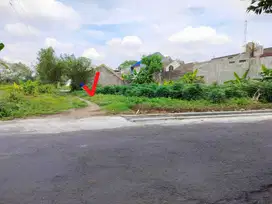 TANAH STRATEGIS DEKAT KAMPUS UNRIYO MAGUWOHARJO