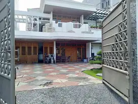 RUMAH JL CEMPAKA MEWAH TENGAH KOTA, STRATEGIS, SIAP HUNI