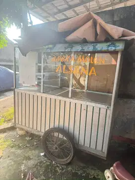Gerobak baru sebulan pemakaian