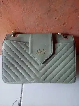 Tas wanita Hody bekas