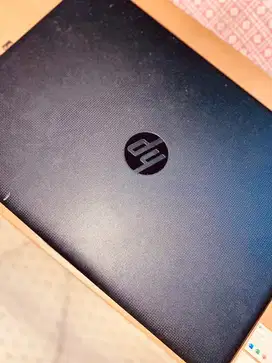 Laptop HP  14-Bs0xx Ram 4 Rom 1TB