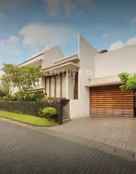 Jual Rumah Semi Furnished Di Lokasi Strategis Di Kemang Jakarta