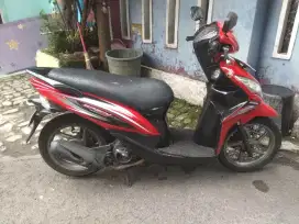 Honda spacy carbu 2011