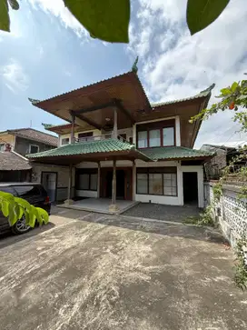 Gedung kantor 2 lantai bypass ngurah rai sanur