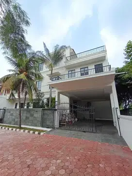 Dijual Rumah 3 Lantai di Pulo Permatasai - Bekasi Selatan