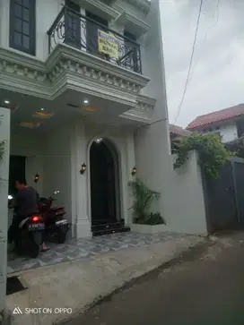 Dijual rumah baru siap huni 100 meter dari jln utama Kahfi 1 jagakarsa