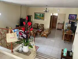 Rumah 1 Lantai 6 Kamar tidur Dekat Alun Alun Cimahi