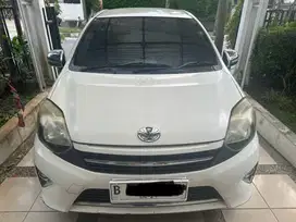 DIJUAL TOYOTA AGYA 1.00 G AT 2014