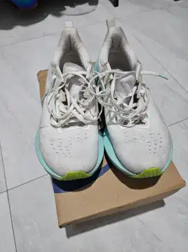 Asics Novablast 4