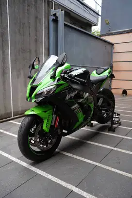 KAWASAKI NINJA ZX10R