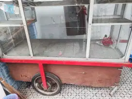 Etalase gerobak