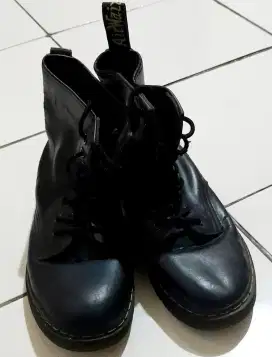 Jual Sepatu Docmart Original. Size 42