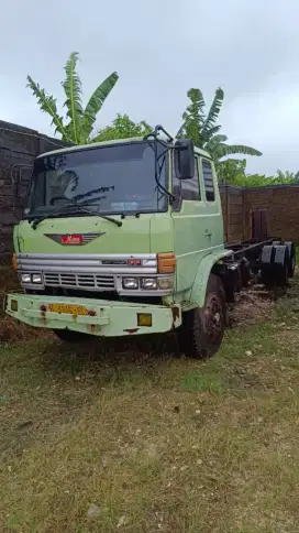 Truk Hino Ranger Tronton FF173NA Th'2002 Sasis Ex Box Murmer