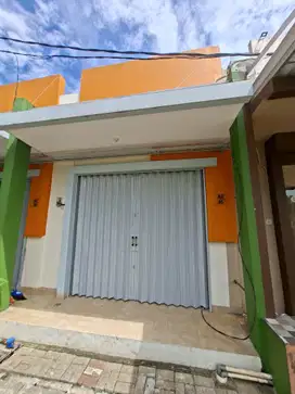 Ruko Siap Bisnis Dalam Kompleks Nyaman Akses Jalan dan Parkiran Luas