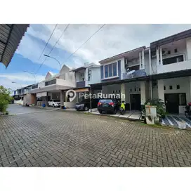 RUMAH JALAN PERKUTUT KOMPLEK MILLENIUM GARDEN HELVETIA TENGAH