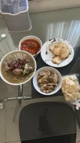Cari pembantu nginap serumah 3 org