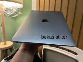 MacBook Air m1 256gb ram 8gb - tidak mulus