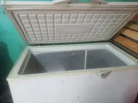 Freezer dijual murah!!