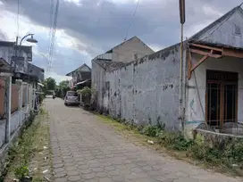 Gamping Jogja, Jual Rumah 2 Lantai Tropis, 4 KT