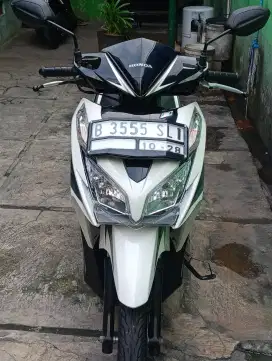 Di jual Honda Vario 125 kzr th 2013 b.dki sltn