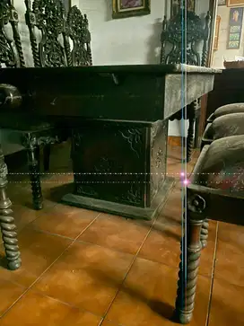 Jual meja makan dan kursi antik