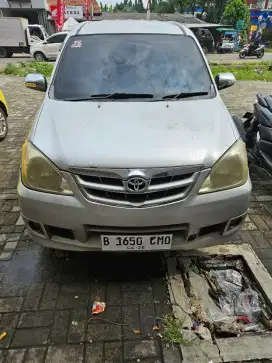 Toyota Avanza 1,3 cc TIpe G Vvti Automatic Tahun 2010 pajak panjang