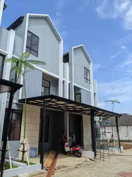Rumah Cantik 3 Lantai Di Serpong, 5 Menit Ke Stasiun Rawabuntu