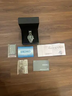 Seiko Prospex SPB381J1 Automatic GMT Divers Japan Green Dial SPB381