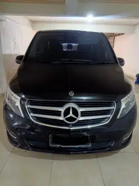Dijual Mercy V260 warna hitam th 2019