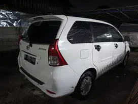 Daihatsu Xenia R Deluxe