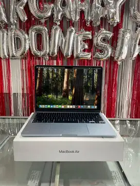 MacBook Air 13 Inch 2025 M4 16/512 GB