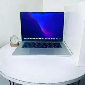 Macbook Air 2023 | M2 | 8GB | 256SSD