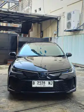 Dijual cepat Corolla Altis Hybrid 2019 A/T