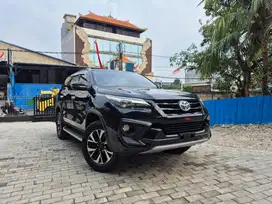 TOYOTA FORTUNER 2.4 TRD SPORTIVO 2018