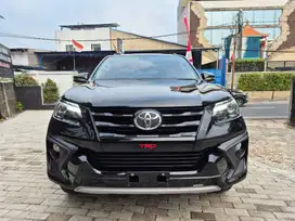 TOYOTA FORTUNER 2.4 TRD SPORTIVO 2018