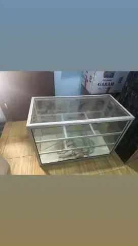 SALE BARANG2 BERKAS SEMUANYA DI JUAL MURAH