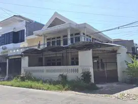 JUAL CEPAT JUAL MURAH RUMAH 2 LANTAI 0 JALAN RAYA DARMO INDAH