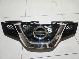 GRIIL DEPAN DAN CAMERA X-TRAIL 2.5 ( 2015 )