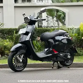 PIAGGIO VESPA SPRINT CARBON 150 IGET ABS LED TH 2018 LIMITED EDITION