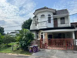 Rumah Asri 2 Lantai Posisi Hook dalam Cluster Graha Raya