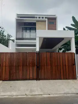Rumah Siap Huni Dalam Perumahan Pondok Kelapa  Duren Sawit Jakarta