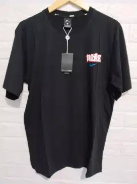 Kaos originall size xl beli. Kebesar an