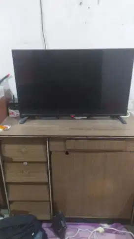 Tv LED merk sharp aquos 32inc