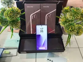 SAMSUNG Z FLIP 7 RAM 12/256