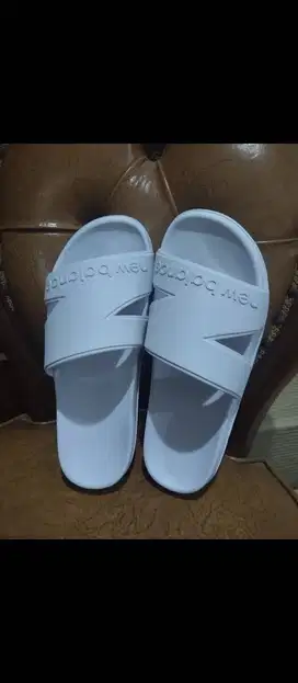 Sandal recovery new balance sz 42