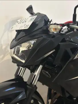 Z250 pmk 2014 sangat istimewa,KM 30rb asli jarangd pakai,2 silinder