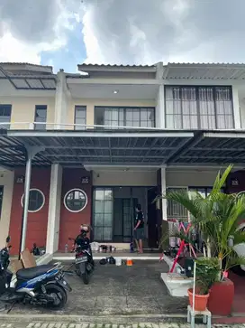 DISEWAKAN RUMAH TINGGAL