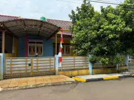 Di sewakan rumah tinggal